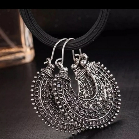 NWT BOHO Gypsy Style Earrings - Picture 1 of 8